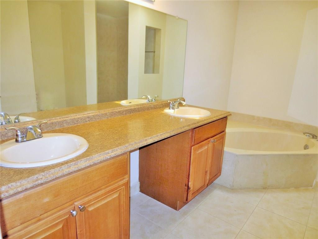10544 Pebble Cove Lane Boca Raton, FL 33498 - Photo 8 of 25 Master Bath View