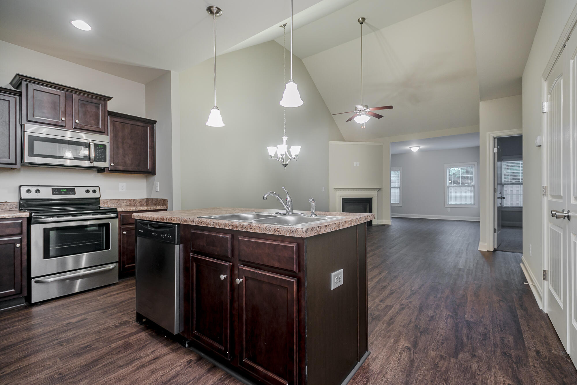 950 Erika Lane Grovetown, GA 30813 - Photo 7 of 33 950ErikaLn_07