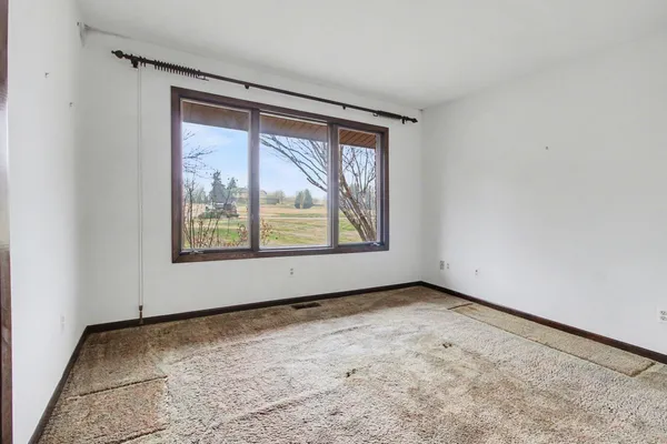 $620,000 | 2827 Fairway Drive, Saline, MI 48176