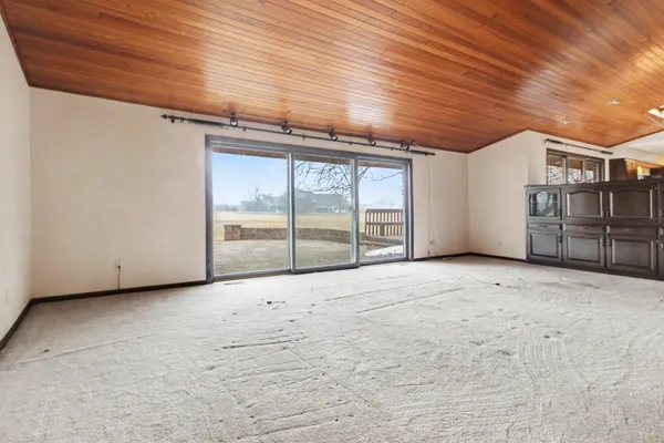 $620,000 | 2827 Fairway Drive, Saline, MI 48176