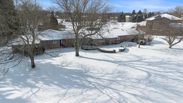 $799,900 | 2827 Fairway Drive, Saline, MI 48176