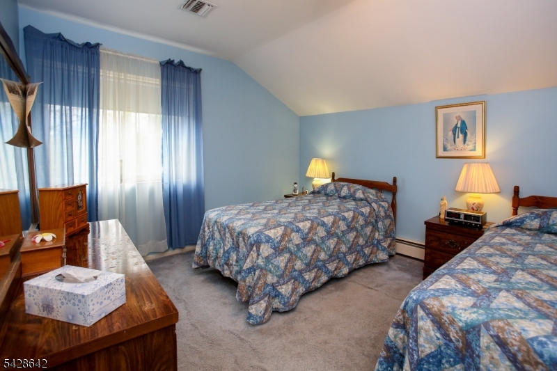 90 Frogtown Road Dover, NJ 07801 - Photo 21 of 32