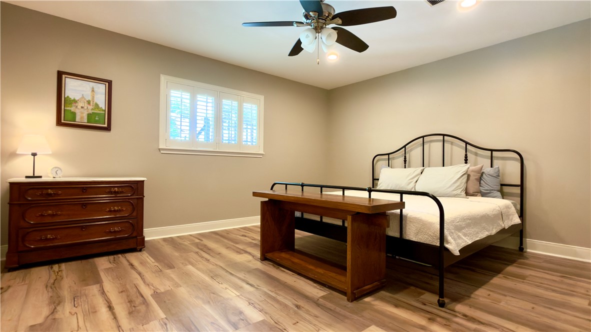 638 Moray Place Corpus Christi, TX 78411 - Photo 24 of 34