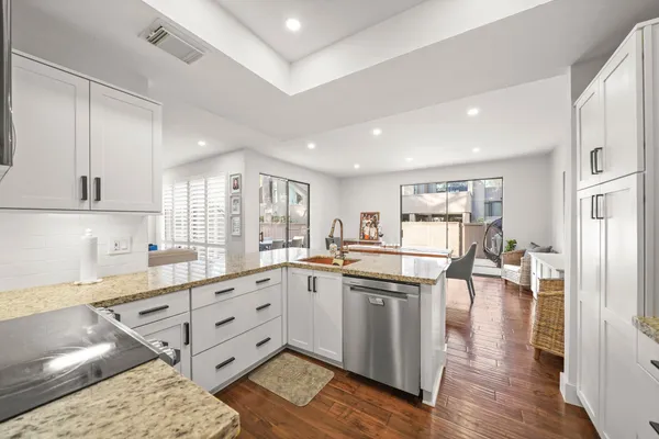 $350,000 | 308 Litchfield Lane, Houston, TX 77024