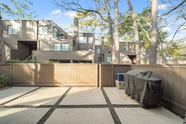 $350,000 | 308 Litchfield Lane, Houston, TX 77024