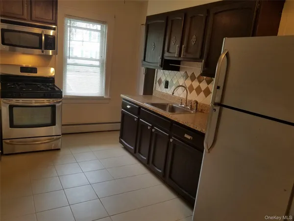 $1,750 | 50 Mountain View Avenue, Unit 2, Pearl River, NY 10965