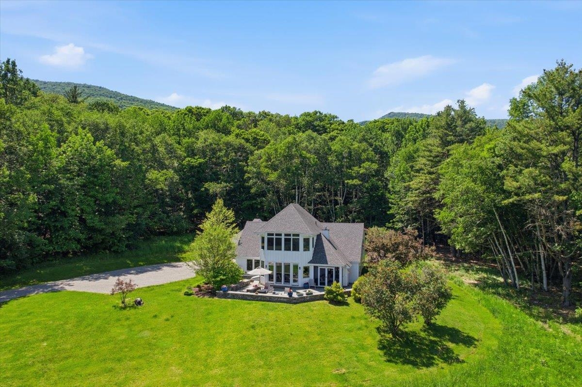 312 Beartown Road Manchester, VT 05255 - Photo 5 of 56