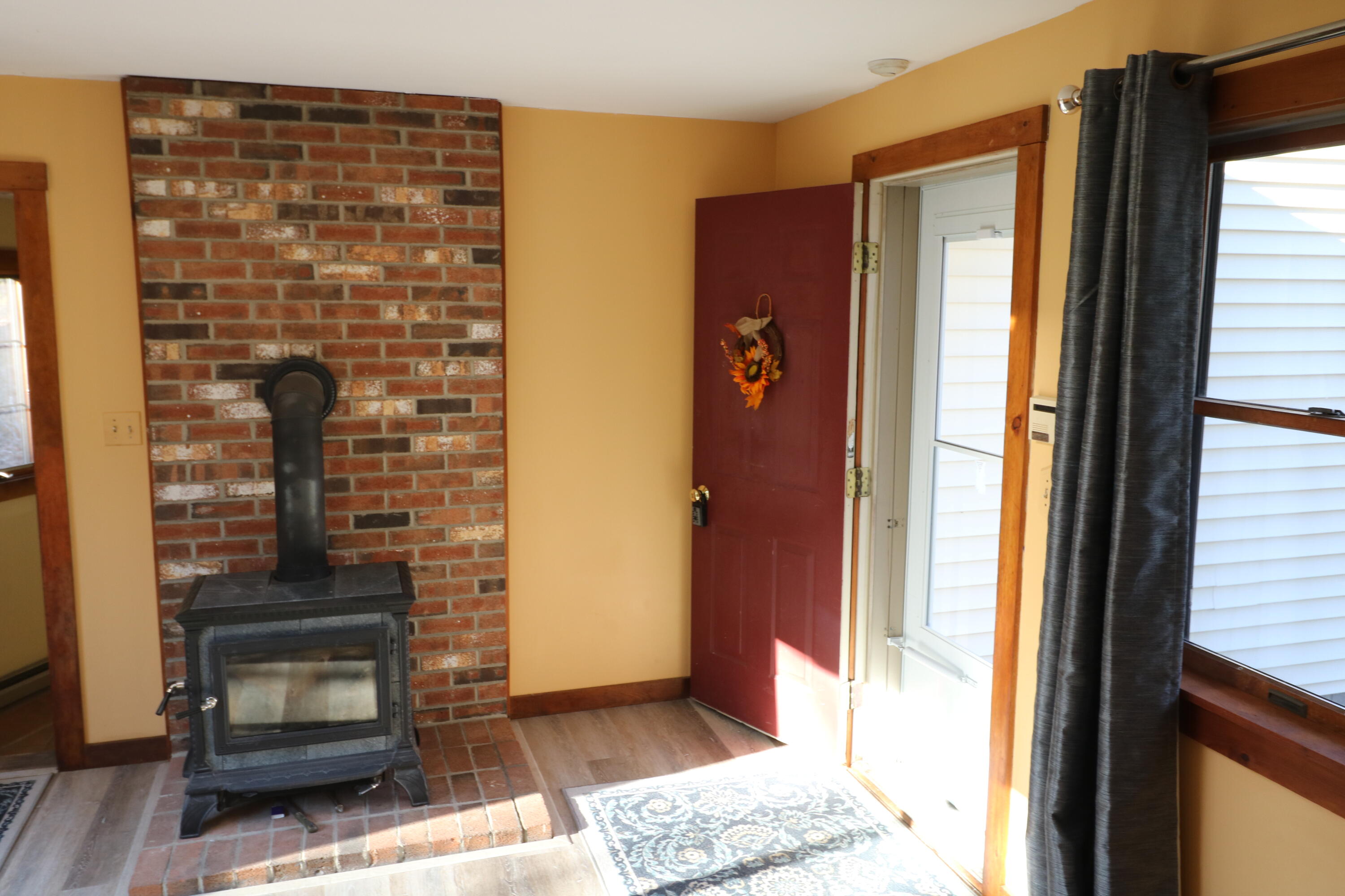 513 Old Post Road Arundel, ME 04046 - Photo 6 of 22 IMG_0575