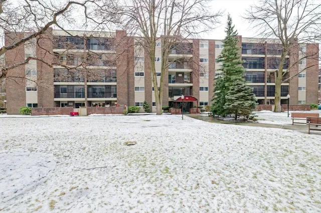 $425,000 | 66 Main Street, Unit 16A, Melrose, MA 02176