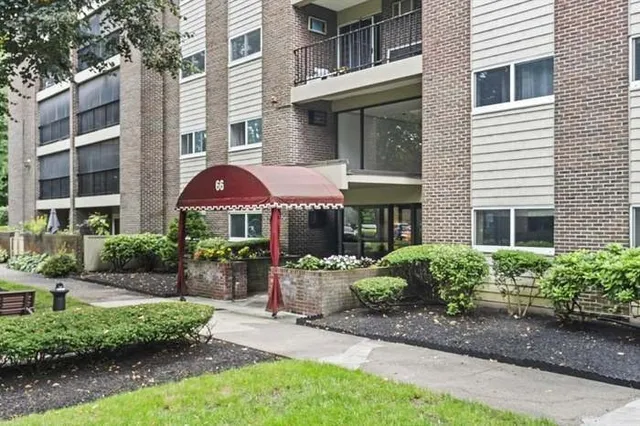 $425,000 | 66 Main Street, Unit 16A, Melrose, MA 02176