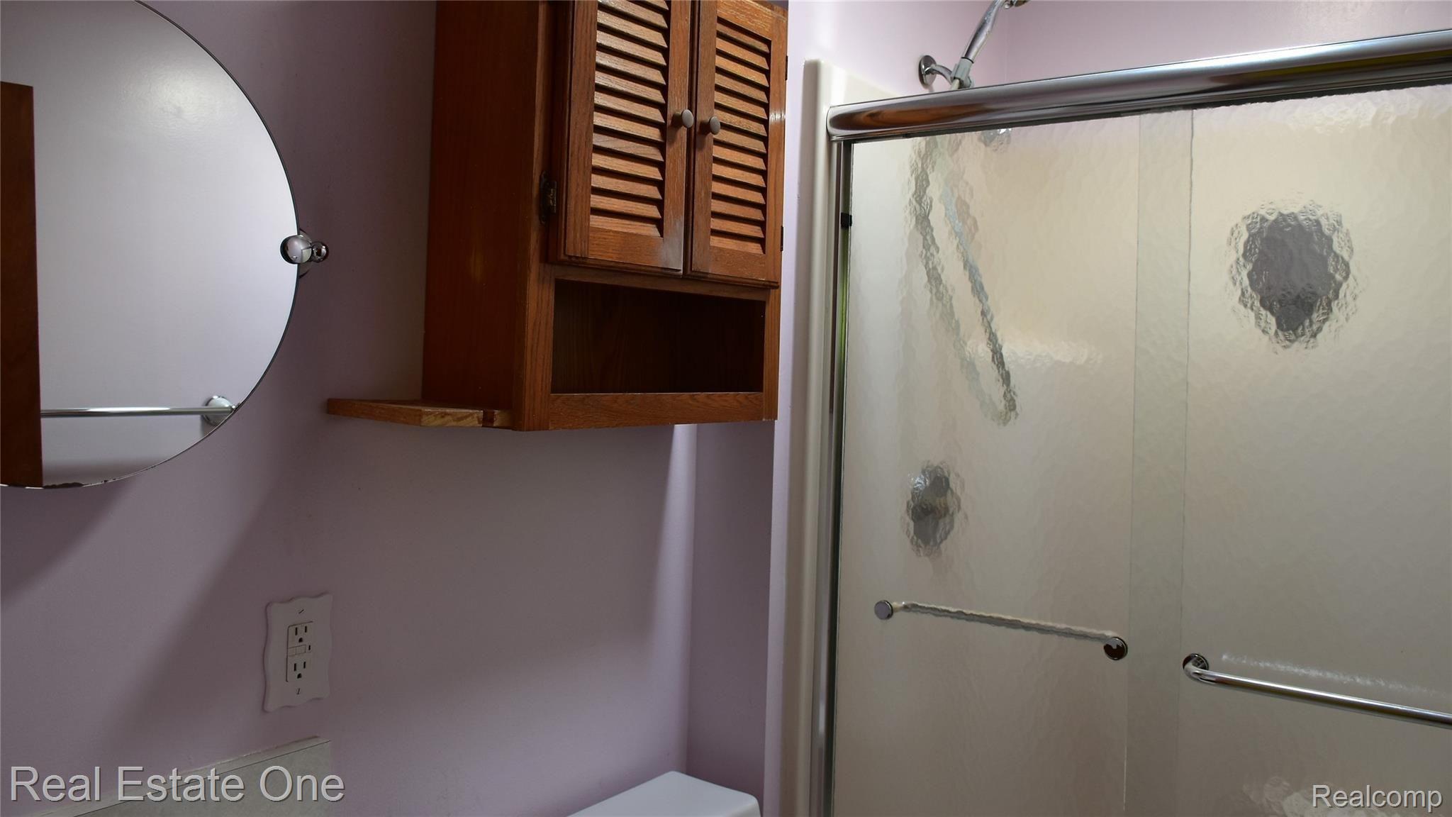 6241 Pinckney Road Pinckney, MI 48169 - Photo 24 of 35 Master Bathroom