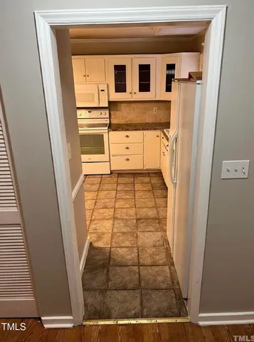 $1,495 | 10 Willow Bridge Drive, Durham, NC 27707