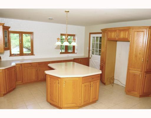 535 Sangree Road Pittsburgh, PA 15237 - Photo 3 of 12 Kitchen.