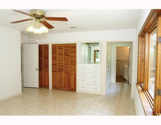 535 Sangree Road Pittsburgh, PA 15237 - Photo 6 of 12 Master Bedroom.