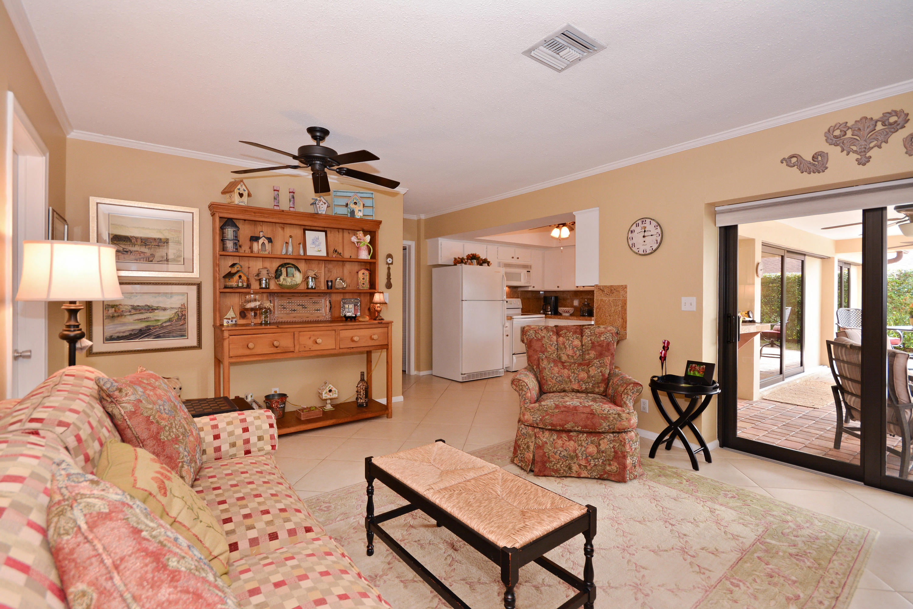 401 Northwest 10th Court Boca Raton, FL 33486 - Photo 9 of 25 VHT-RX-10188142_8.jpg