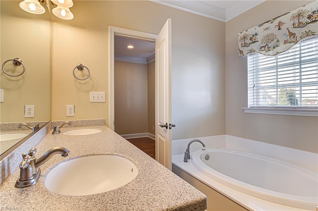 3156 Cranberry Ridge Drive High Point, NC 27265 - Photo 18 of 29