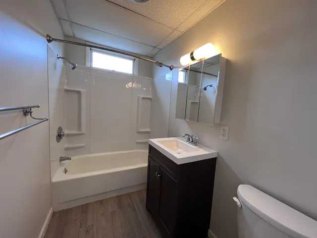 $1,900 | 148 Front Street, Unit 4, Exeter, NH 03833