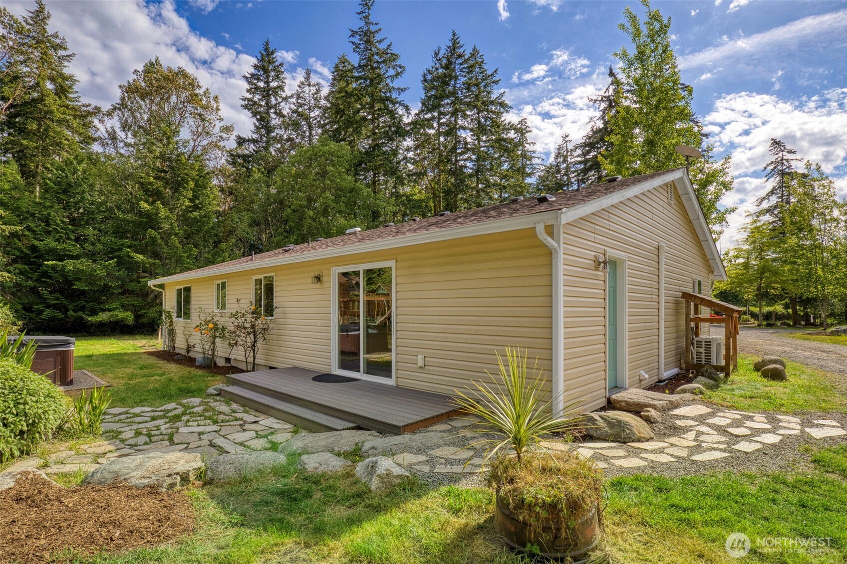9272 Flagler Road Nordland, WA 98358 - Photo 24 of 38