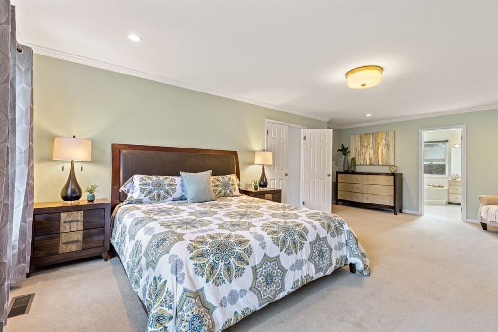 47 Forge Road Sharon, MA 02067 - Photo 15 of 31 Gallery Image 15