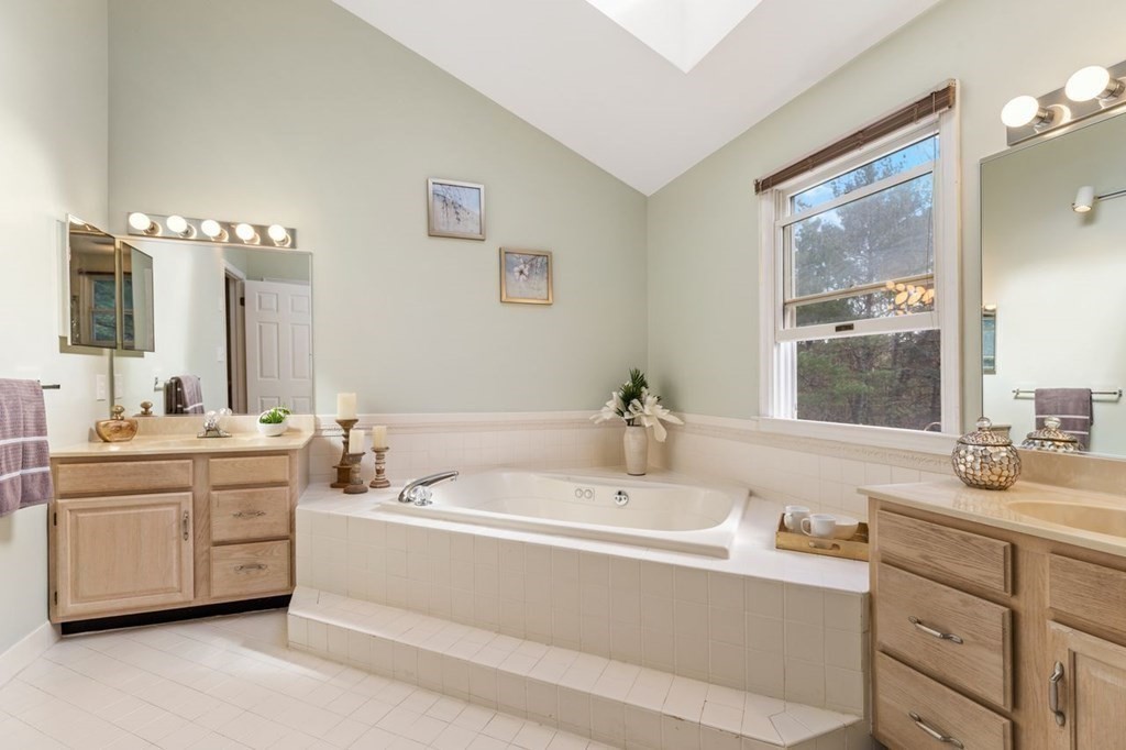 47 Forge Road Sharon, MA 02067 - Photo 18 of 31 Gallery Image 18