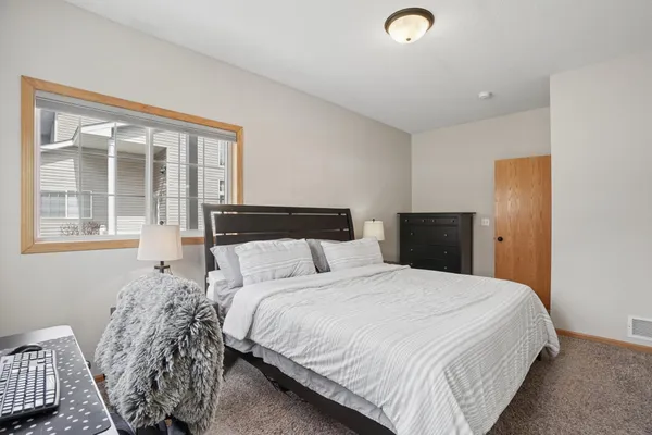 $315,000 | 11491 16th Street Northeast, St. Michael, MN 55376