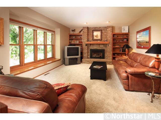15480 Canyon Ridge Eden Prairie, MN 55347 - Photo 11 of 16 Gallery Image 11