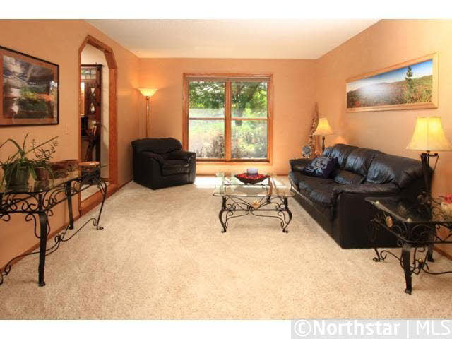15480 Canyon Ridge Eden Prairie, MN 55347 - Photo 3 of 16 Gallery Image 3