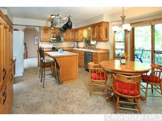 15480 Canyon Ridge Eden Prairie, MN 55347 - Photo 6 of 16 Gallery Image 6