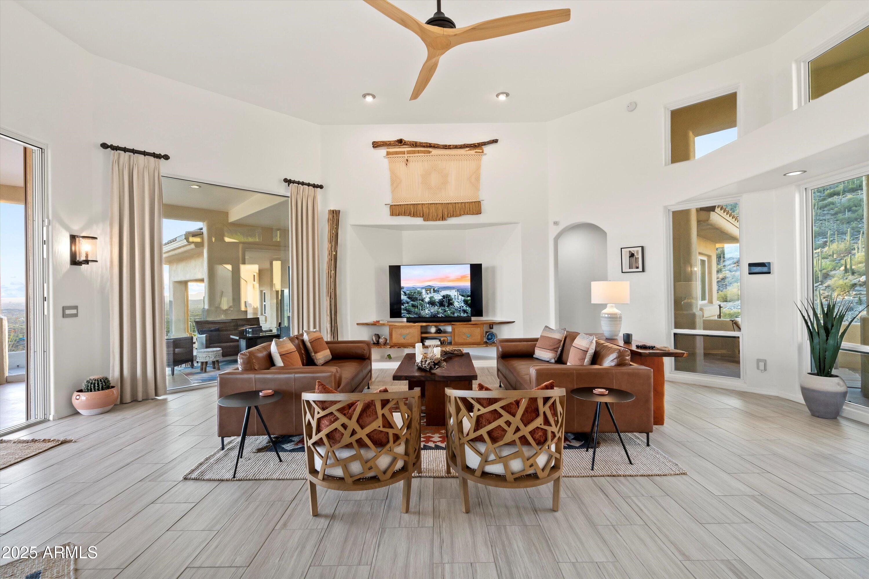 12130 East Quesada Place Tucson, AZ 85749 - Photo 7 of 55 08-Living