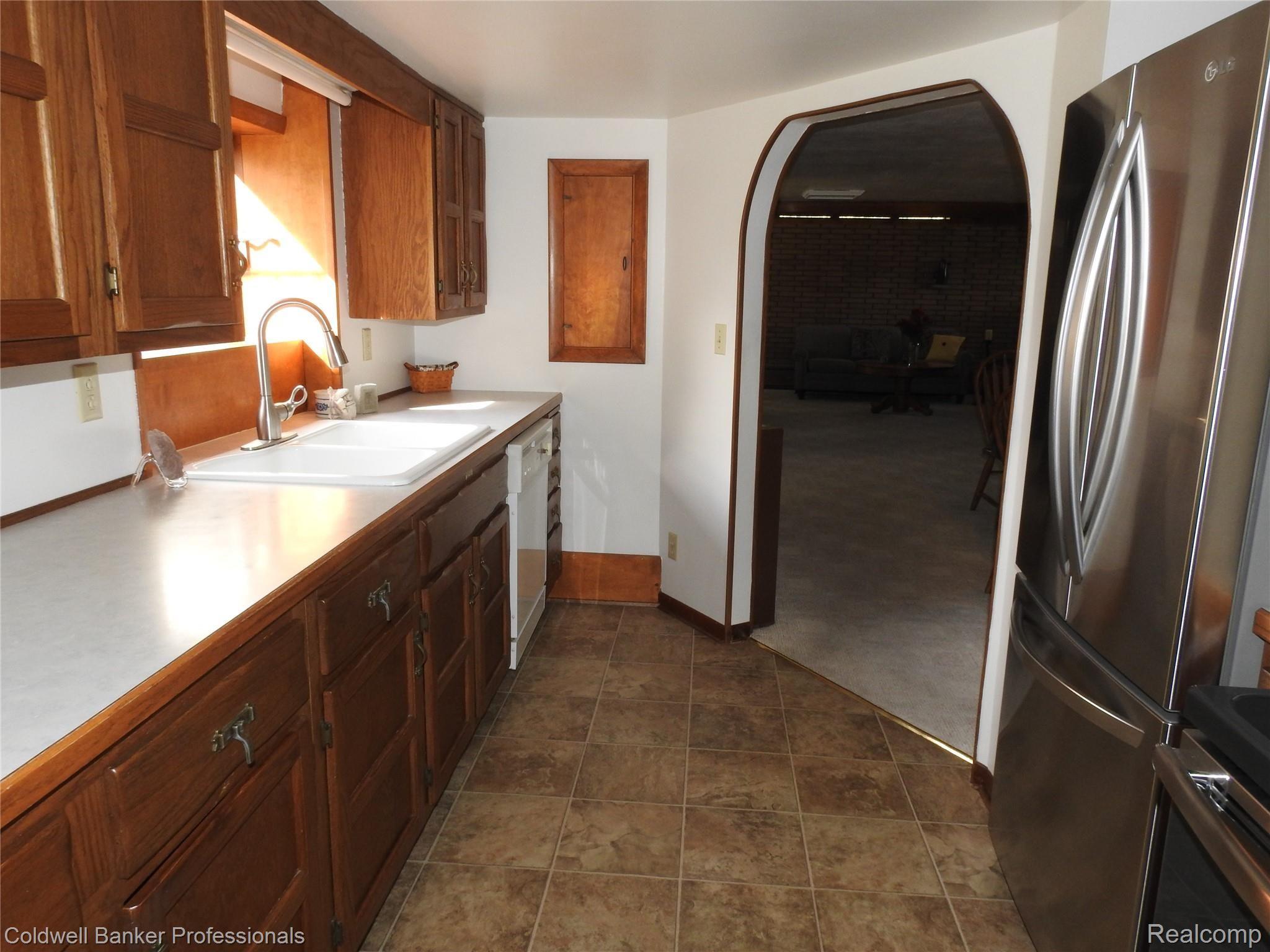 1994 Imlay City Road Lapeer, MI 48446 - Photo 20 of 30 DSCN1097.JPG