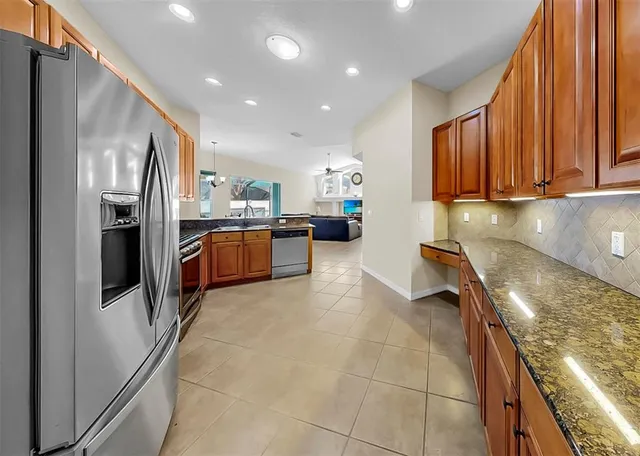 $575,000 | 1105 Sweet Breeze Drive, Valrico, FL 33594