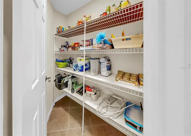 $575,000 | 1105 Sweet Breeze Drive, Valrico, FL 33594