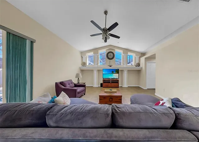 $575,000 | 1105 Sweet Breeze Drive, Valrico, FL 33594