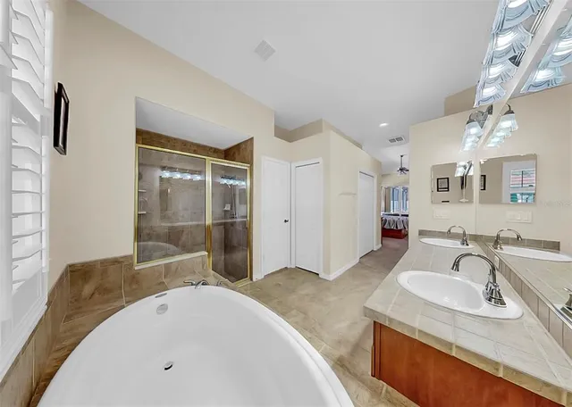 $575,000 | 1105 Sweet Breeze Drive, Valrico, FL 33594