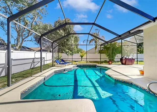 $575,000 | 1105 Sweet Breeze Drive, Valrico, FL 33594