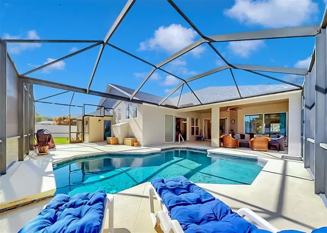 $575,000 | 1105 Sweet Breeze Drive, Valrico, FL 33594