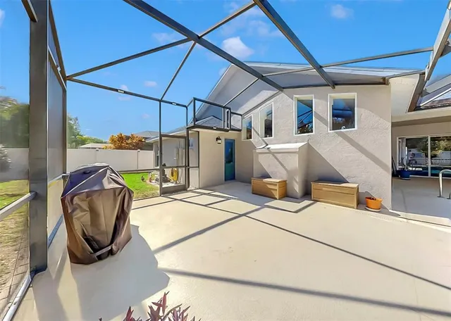 $575,000 | 1105 Sweet Breeze Drive, Valrico, FL 33594