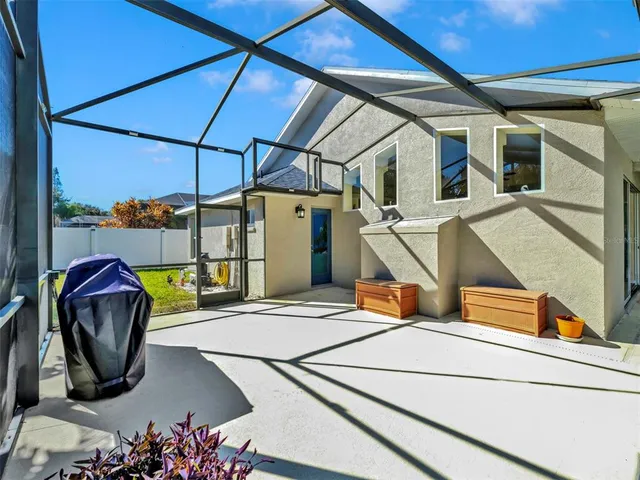 $575,000 | 1105 Sweet Breeze Drive, Valrico, FL 33594