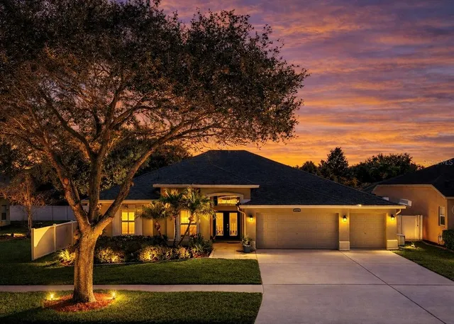 $575,000 | 1105 Sweet Breeze Drive, Valrico, FL 33594