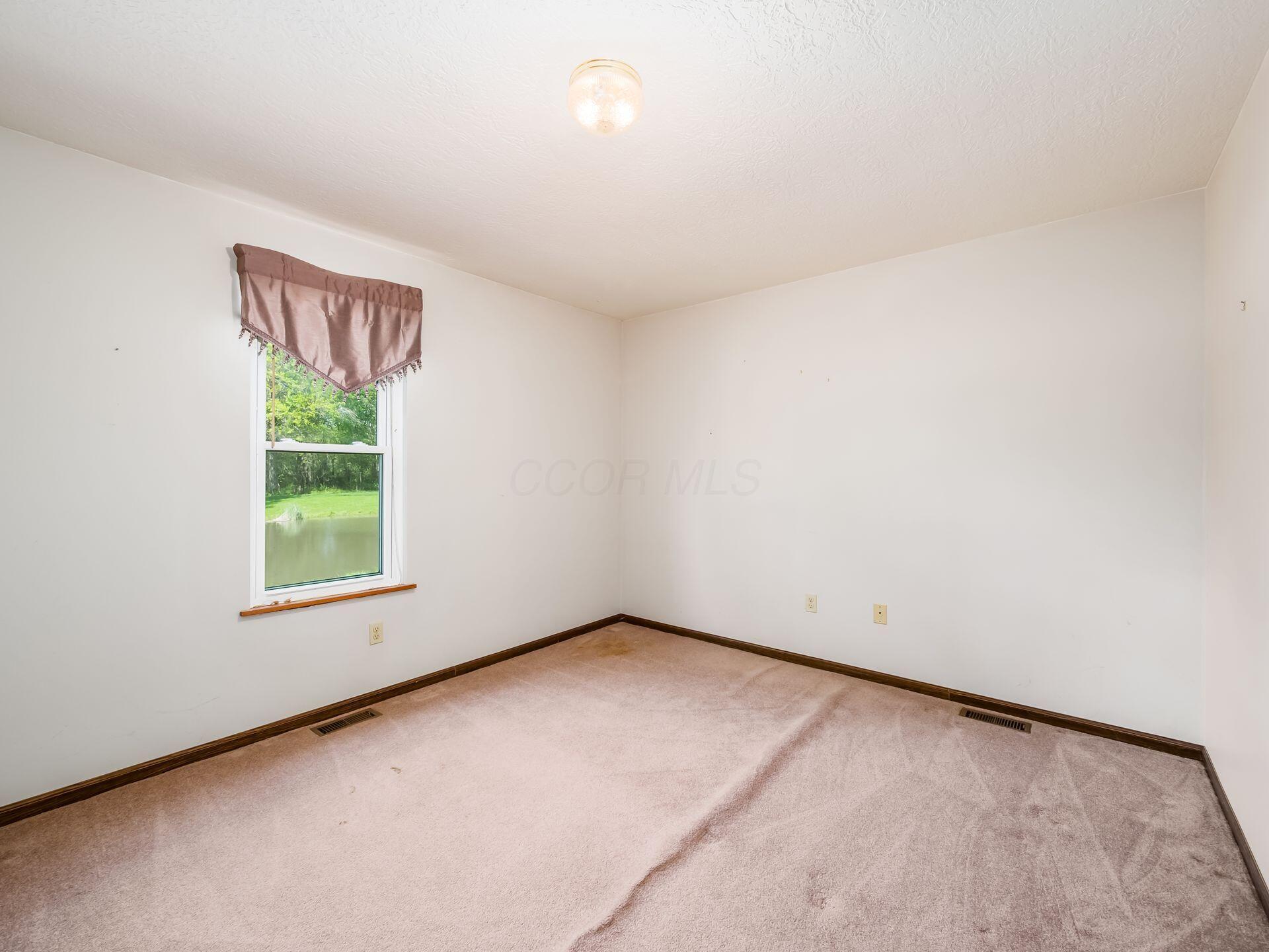 2084 Bunty Station Road Delaware, OH 43015 - Photo 25 of 49