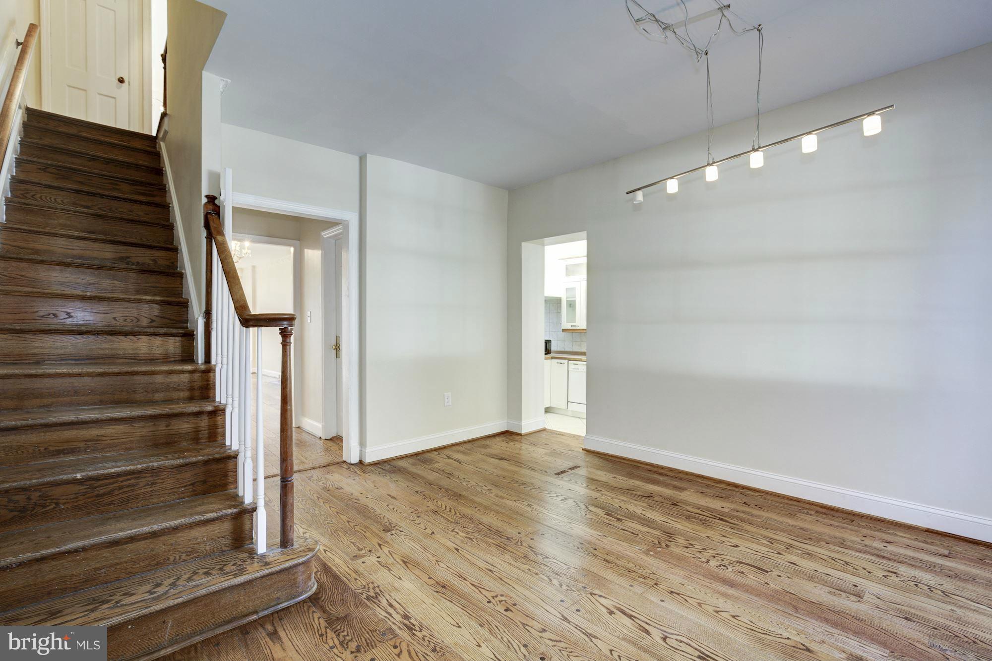 3238 Reservoir Road Northwest Washington, DC 20007 - Photo 2 of 29 Dining Room
