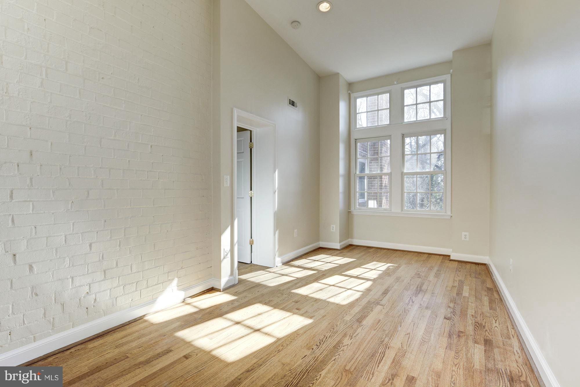 3238 Reservoir Road Northwest Washington, DC 20007 - Photo 17 of 29 Bedroom #2