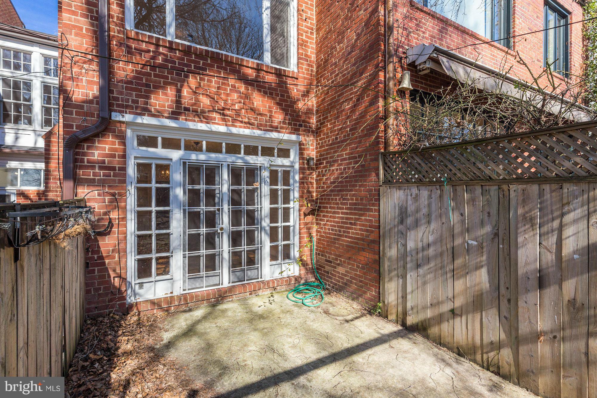 3238 Reservoir Road Northwest Washington, DC 20007 - Photo 20 of 29 Back Patio