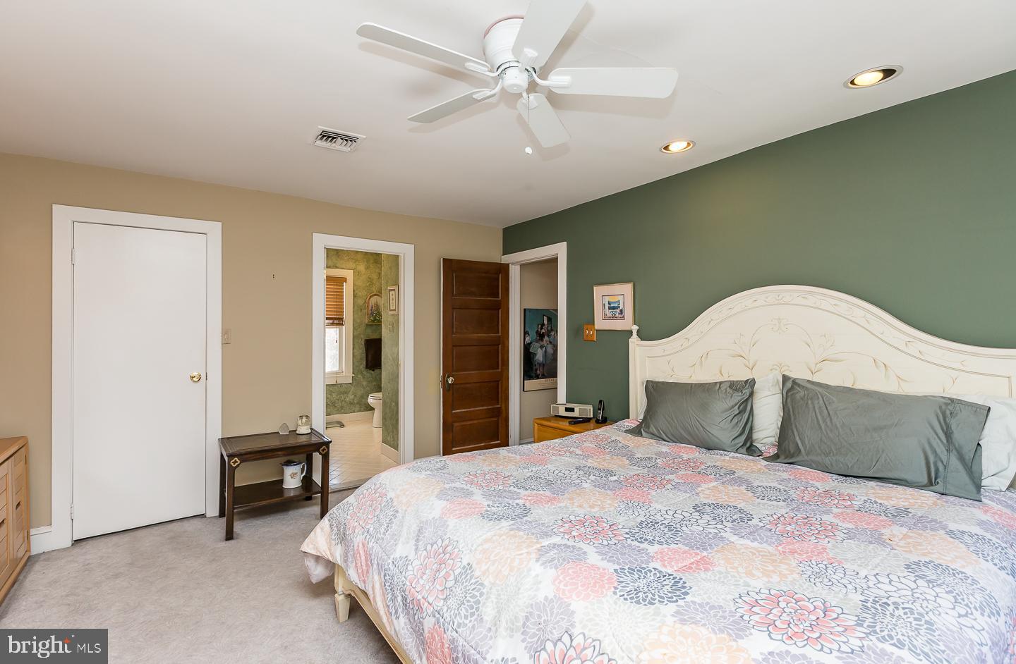 252 Strathmore Road Havertown, PA 19083 - Photo 25 of 43 MASTER BEDROOM