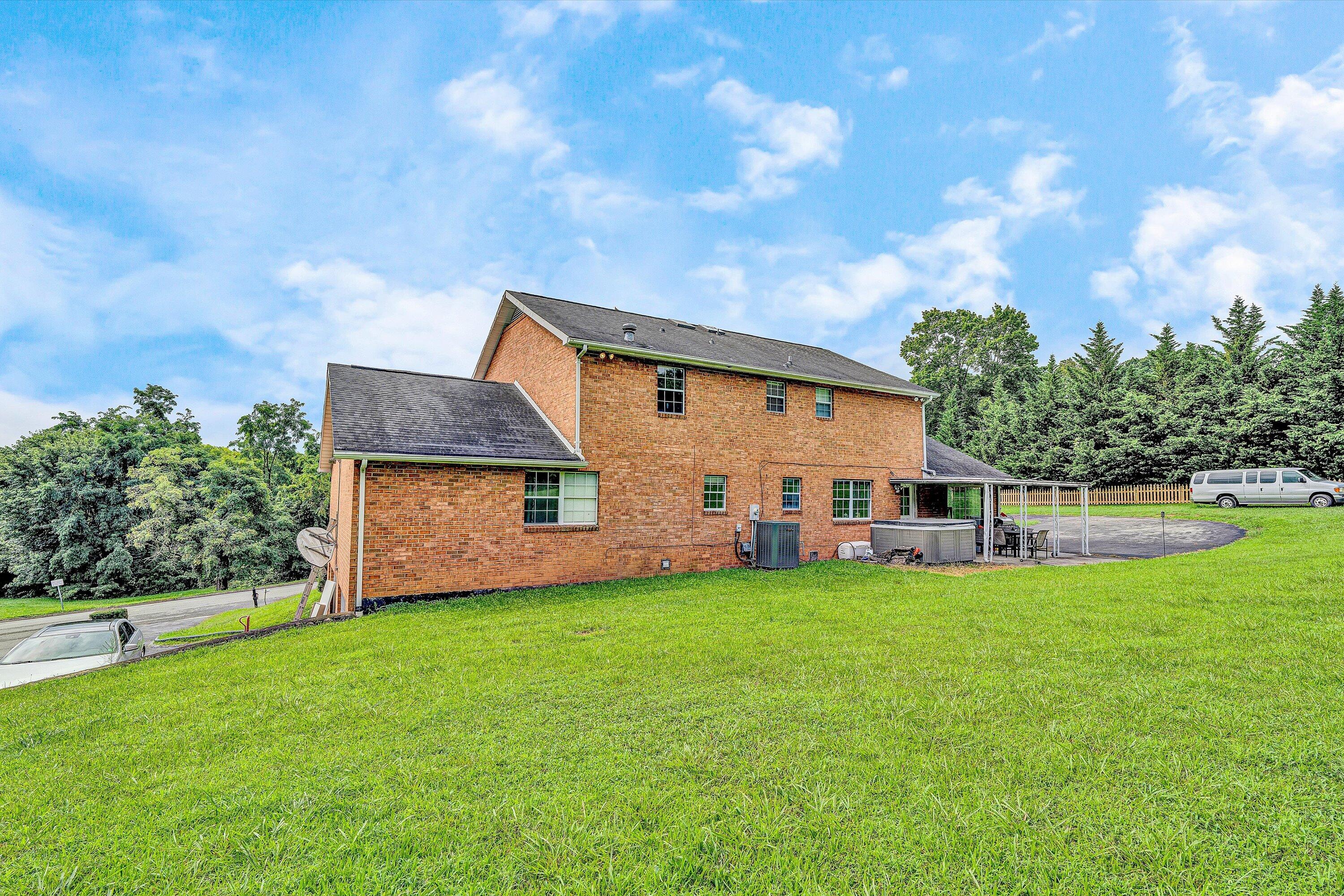 3720 Laurel Ridge Road Northwest Roanoke, VA 24019 - Photo 32 of 41 Rear of House