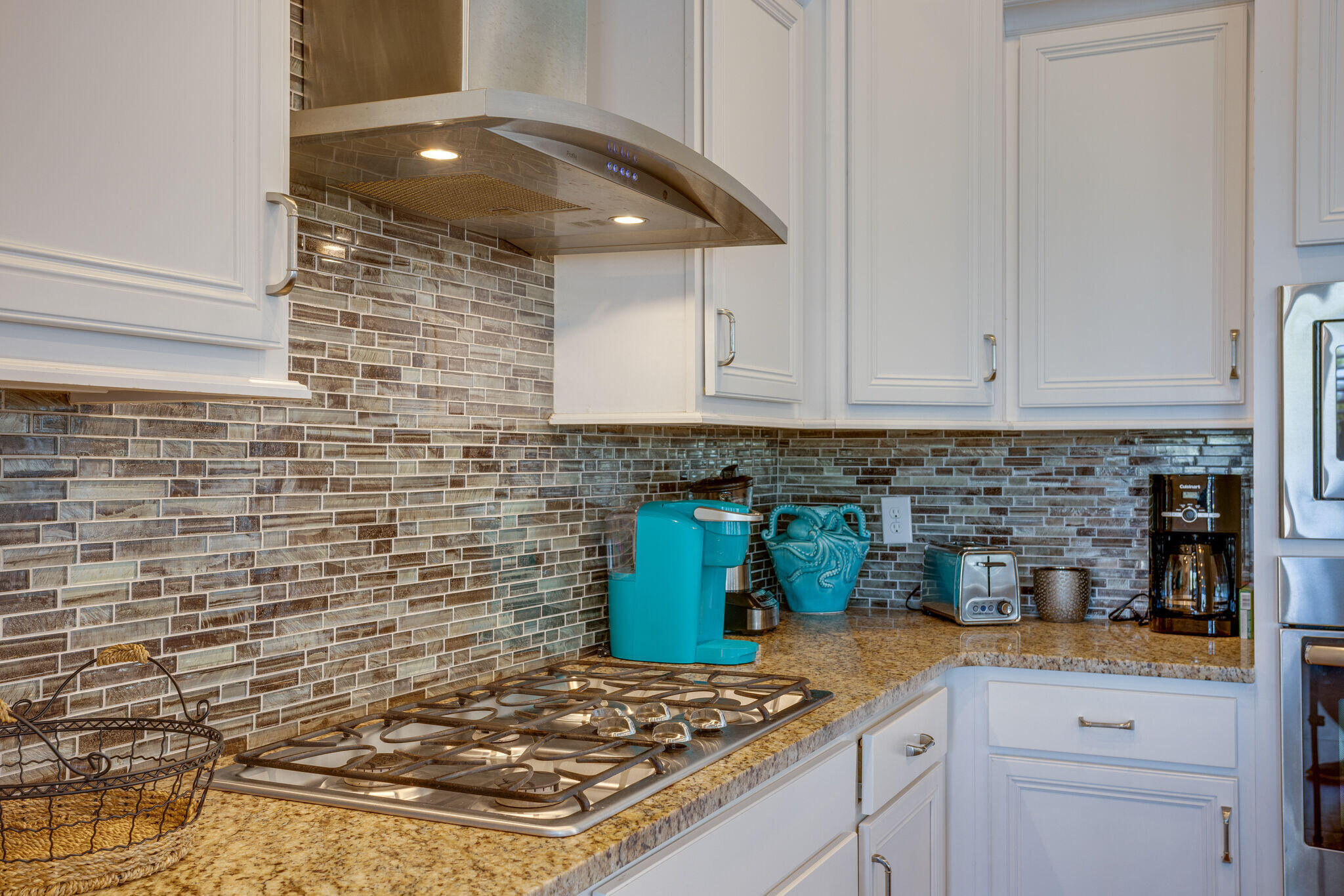 67 Milestone Dr Inlet Beach, Unit A Inlet Beach, FL 32461 - Photo 9 of 44 kitchen stove
