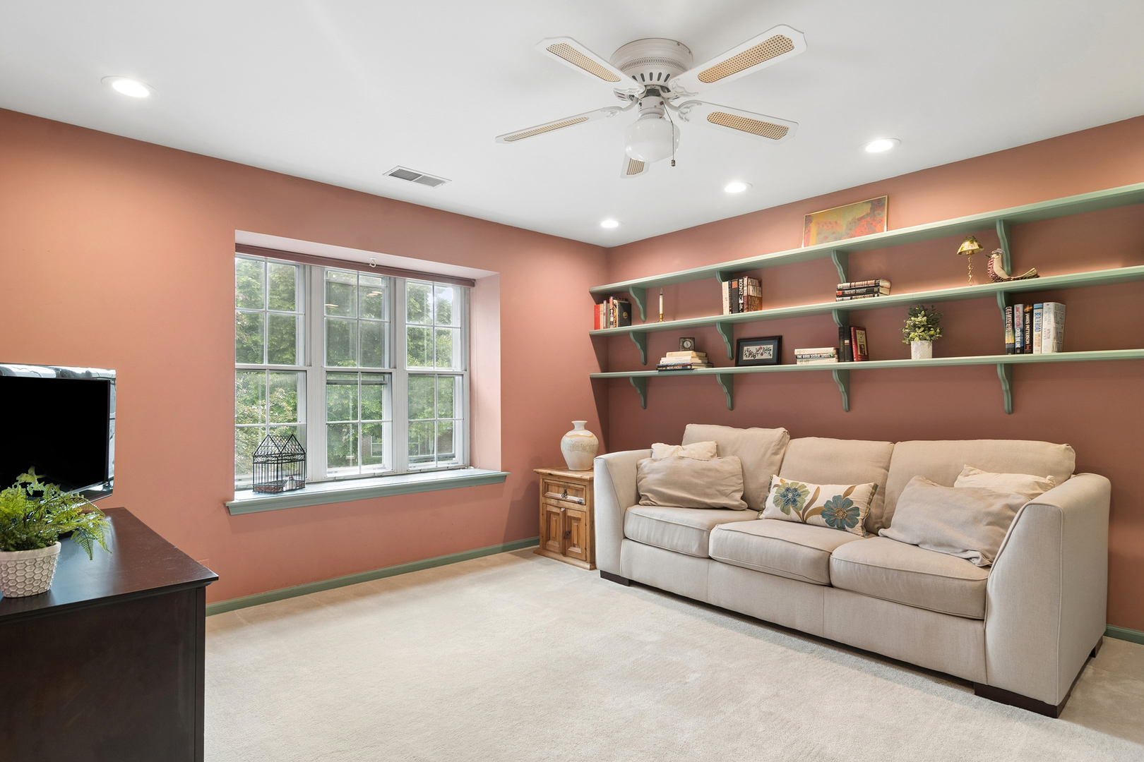 1007 Butternut Lane, Unit D Mount Prospect, IL 60056 - Photo 17 of 24