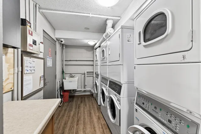 $104,900 | 3729 Snelling Avenue, Unit 308, Minneapolis, MN 55406