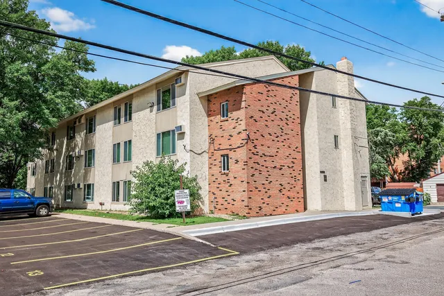 $104,900 | 3729 Snelling Avenue, Unit 308, Minneapolis, MN 55406
