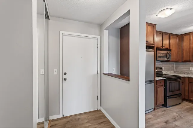 $104,900 | 3729 Snelling Avenue, Unit 308, Minneapolis, MN 55406